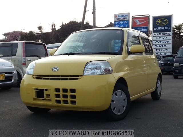 DAIHATSU Esse