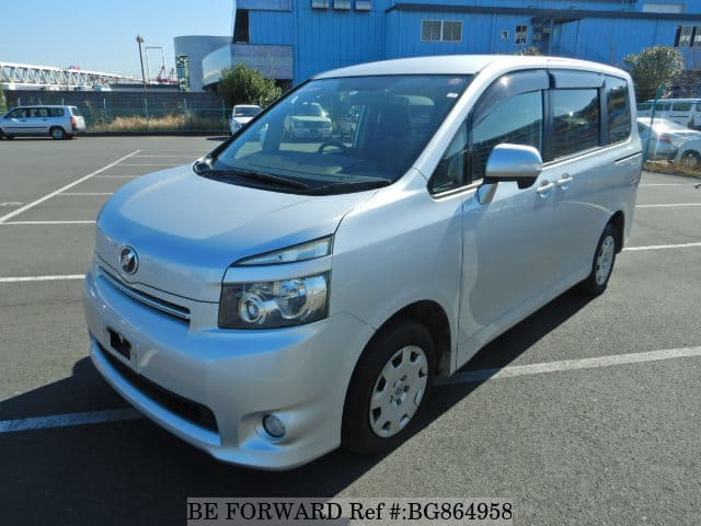Toyota voxy 2008
