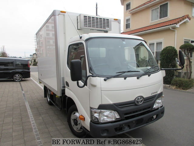 TOYOTA Dyna Truck