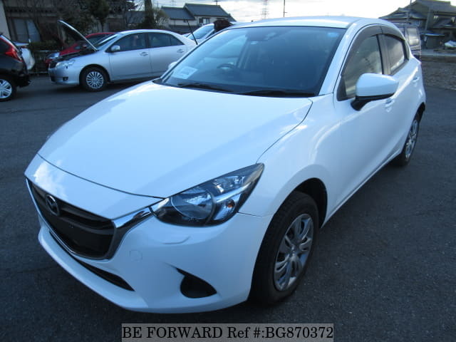 Mazda demio 2017
