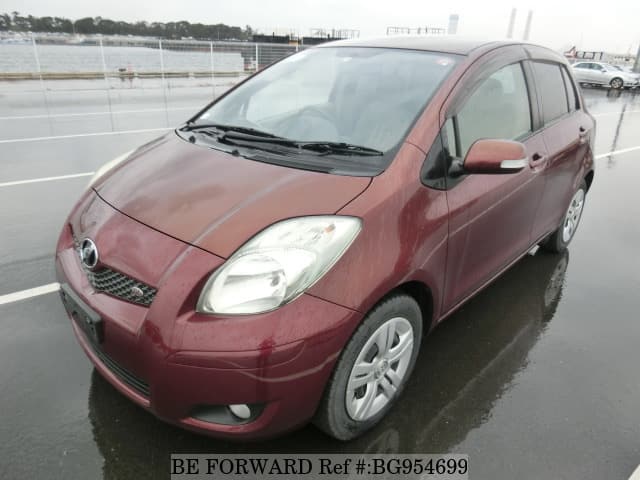 Toyota vitz 2008 год