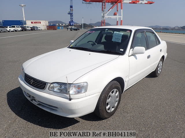 TOYOTA Corolla Sedan