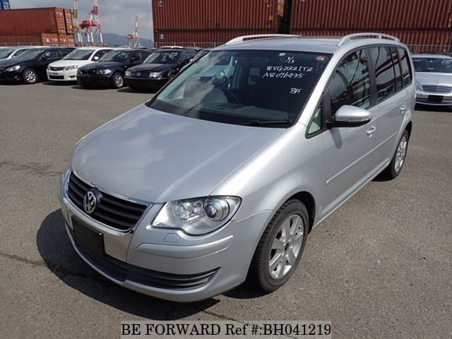 Volkswagen golf touran