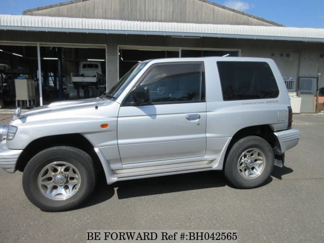 MITSUBISHI Pajero