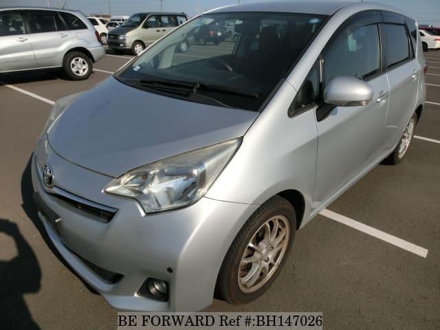 Toyota ractis 2012