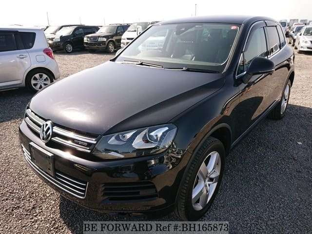 VOLKSWAGEN Touareg