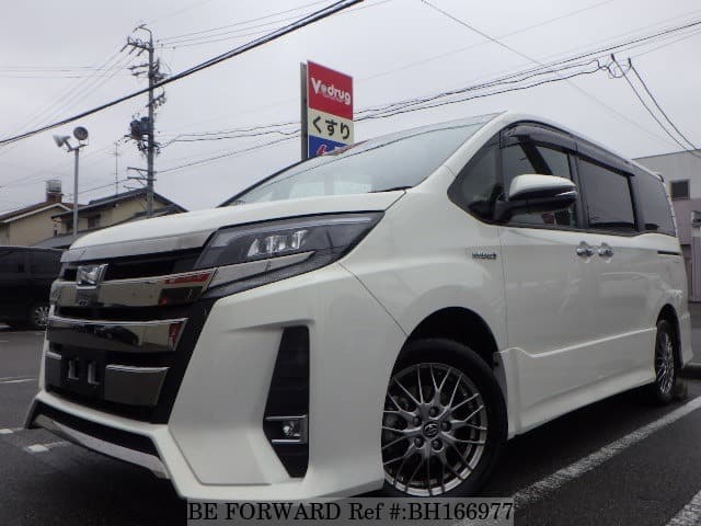 18 Toyota Noah 1 8 Hybrid Si Wxb Daa Zwr80 მეორადი მანქანა Bh Be Forward
