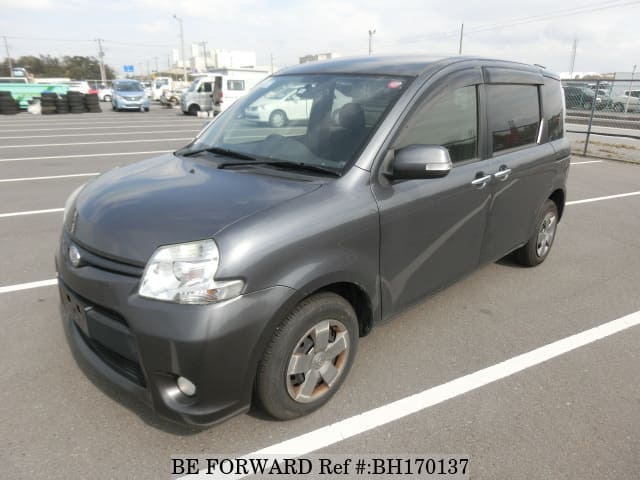 Toyota sienta 2012