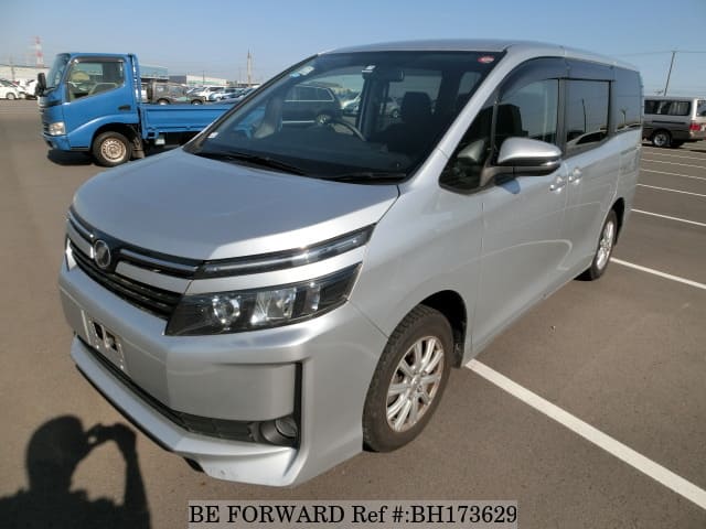 Used 2017 TOYOTA VOXY X C PACKAGE/DBA-ZRR80G for Sale