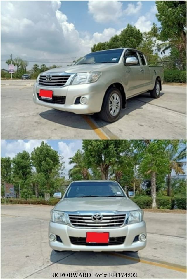 TOYOTA Hilux