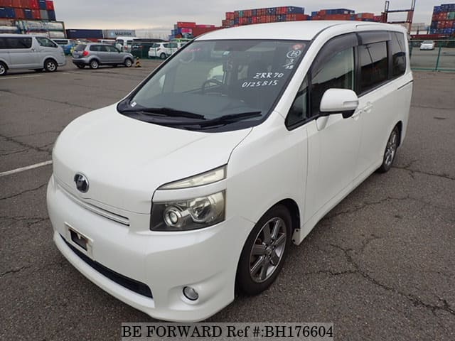 Toyota voxy 2008