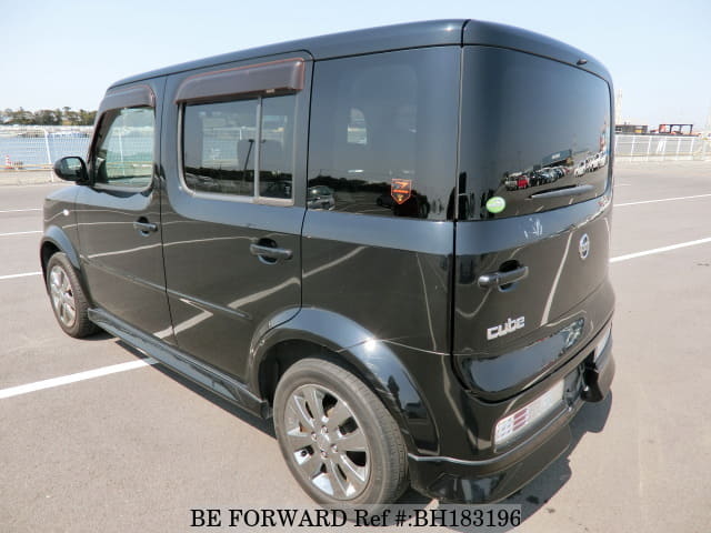 Nissan cube rider