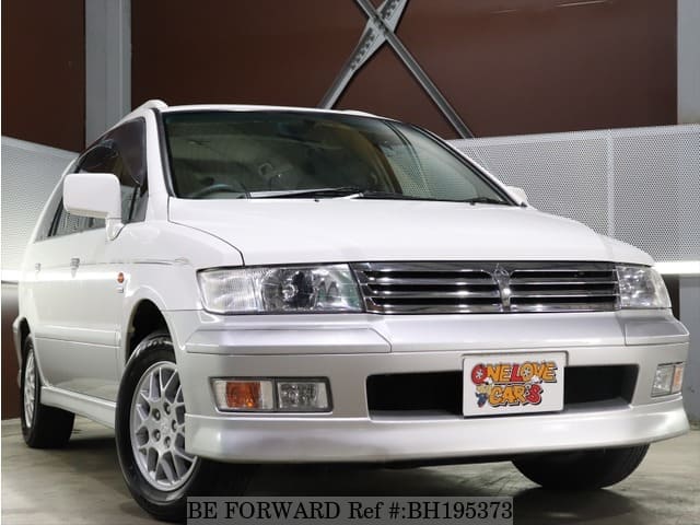 MITSUBISHI Chariot Grandis