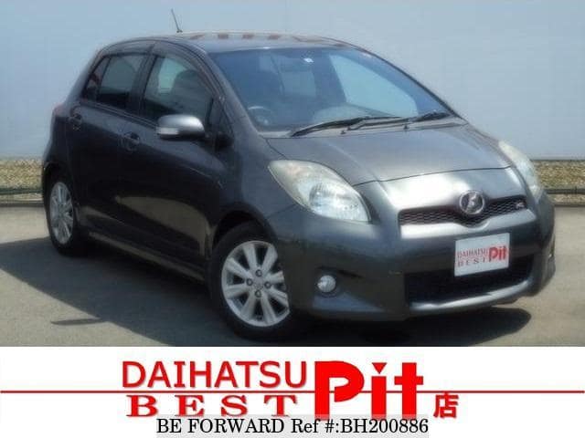 TOYOTA Vitz