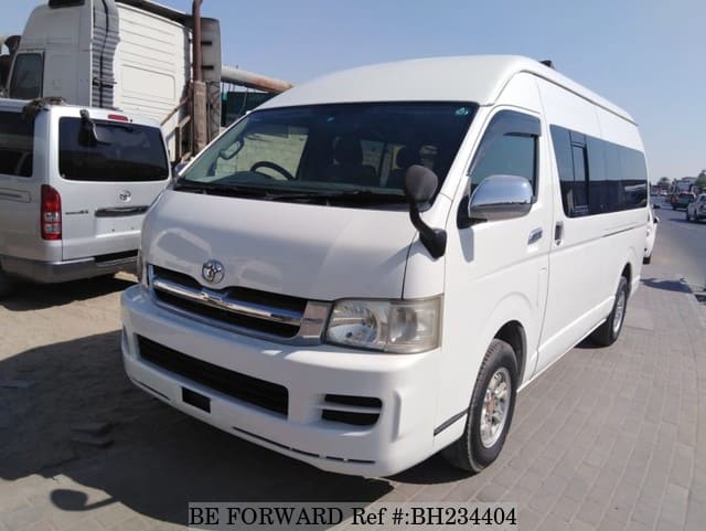 TOYOTA Hiace Commuter