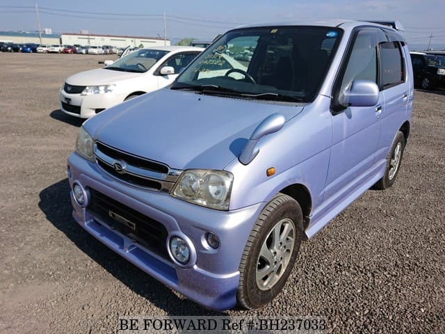 DAIHATSU Terios Kid