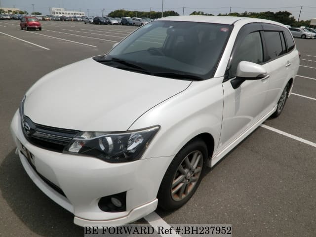 Toyota corolla fielder 2013