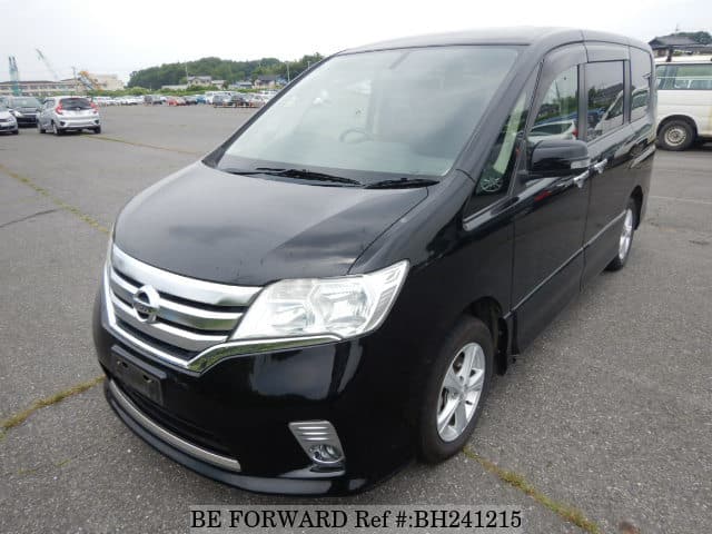Nissan serena 2011