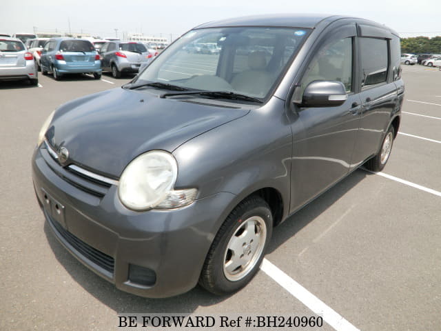 Toyota sienta ncp81g