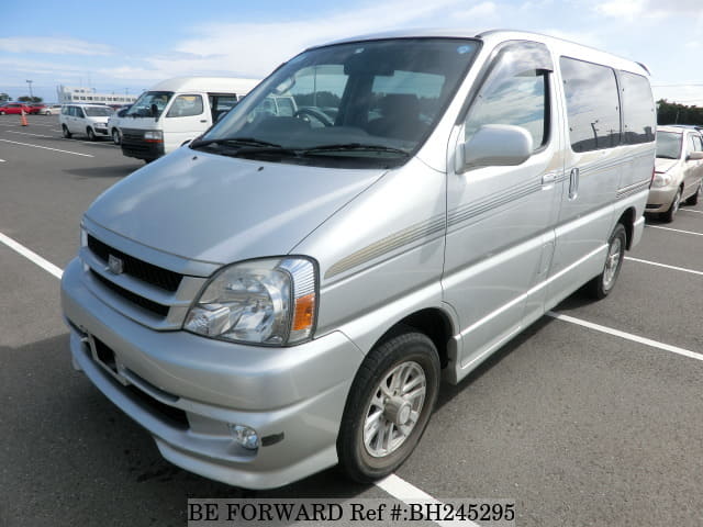 TOYOTA Touring Hiace