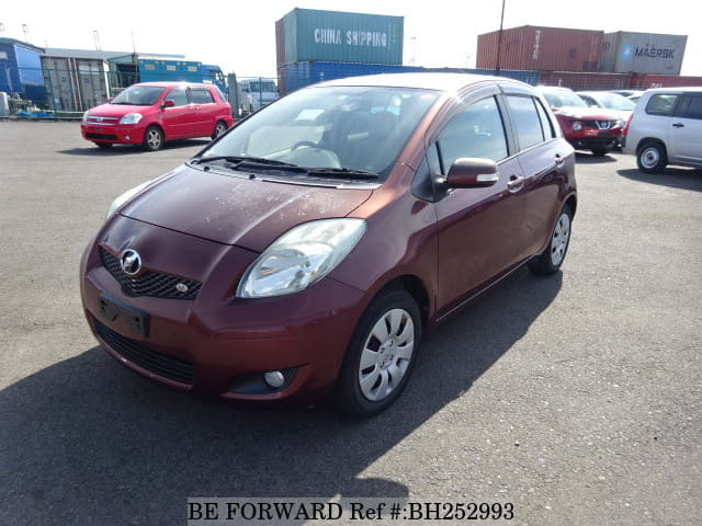 TOYOTA Vitz