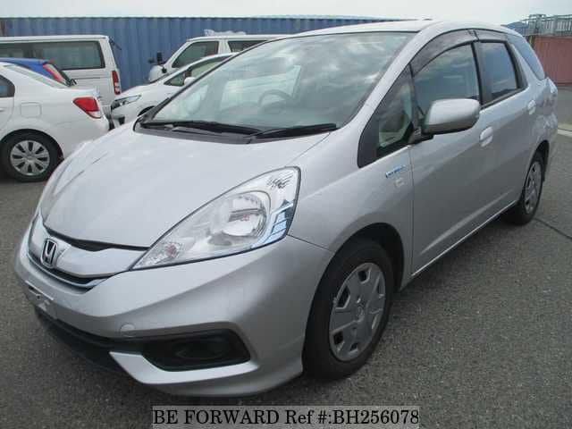 Used 15 Honda Fit Shuttle Hybrid C Daa Gp2 For Sale Bh Be Forward