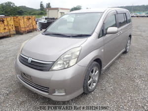 Used 2006 TOYOTA ISIS BH261980 for Sale