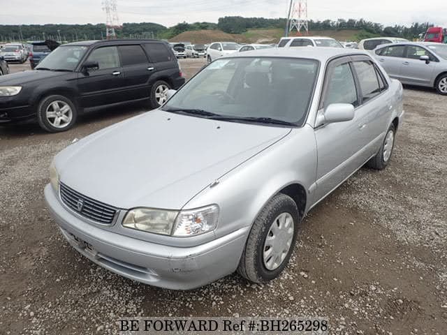 TOYOTA Corolla Sedan