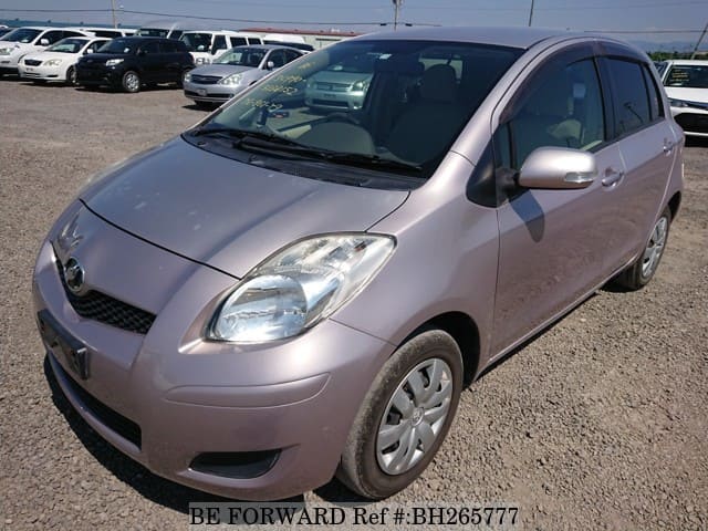 TOYOTA Vitz