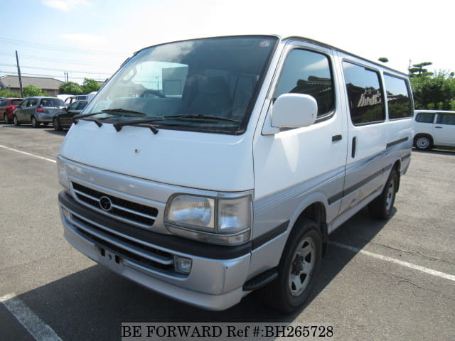 TOYOTA Hiace Van