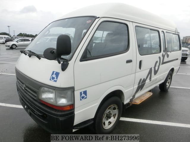 TOYOTA Hiace Commuter