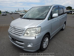 Used 2003 TOYOTA NOAH BH327659 for Sale