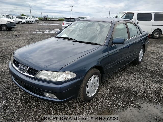 TOYOTA Carina