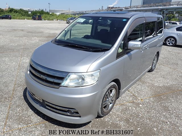 Nissan serena 2007