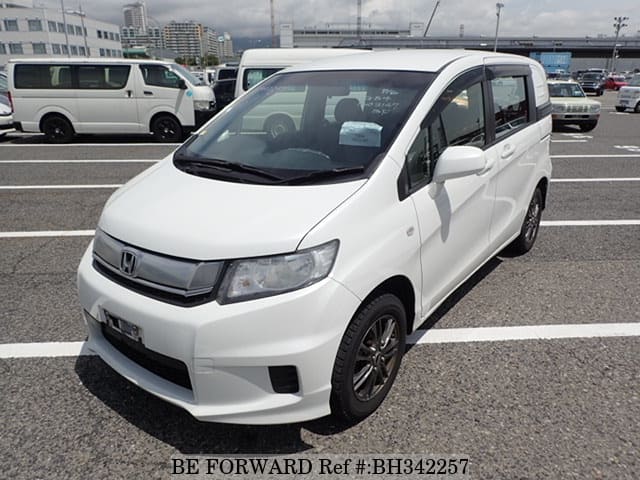 HONDA Freed Spike