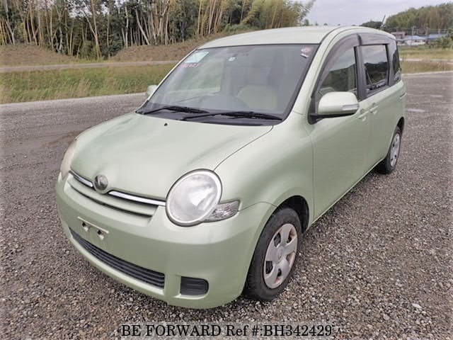 Toyota sienta ncp81g