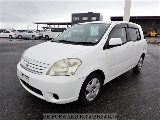 TOYOTA Raum