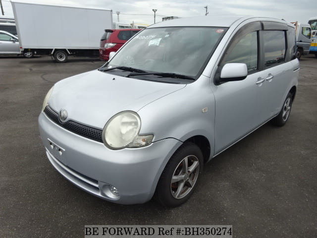 TOYOTA Sienta