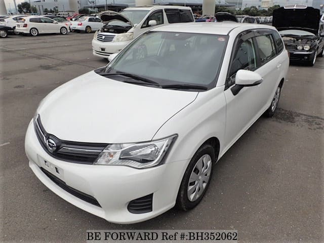 TOYOTA Corolla Fielder