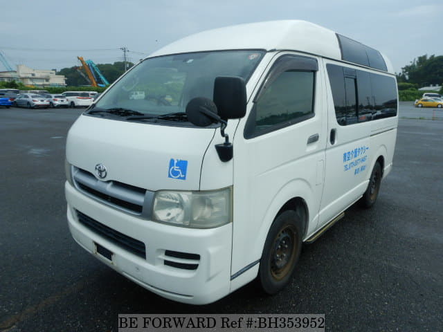 TOYOTA Hiace Van