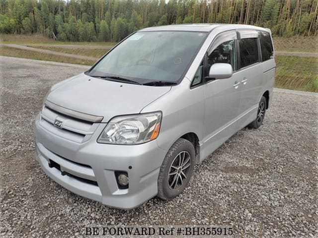 Toyota noah 2005