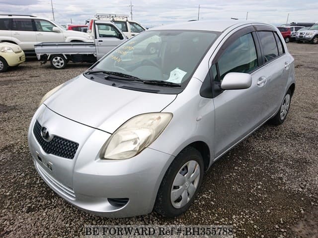 TOYOTA Vitz