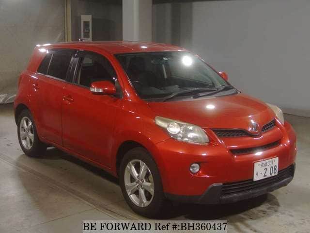 Red Toyota Ist 2007