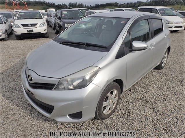 TOYOTA Vitz