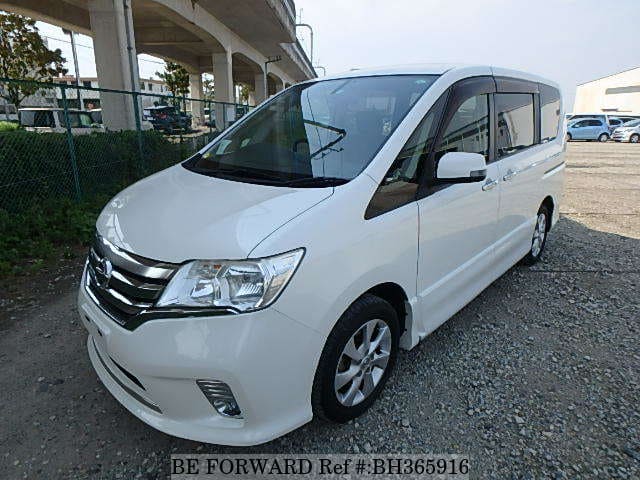Nissan serena 2012