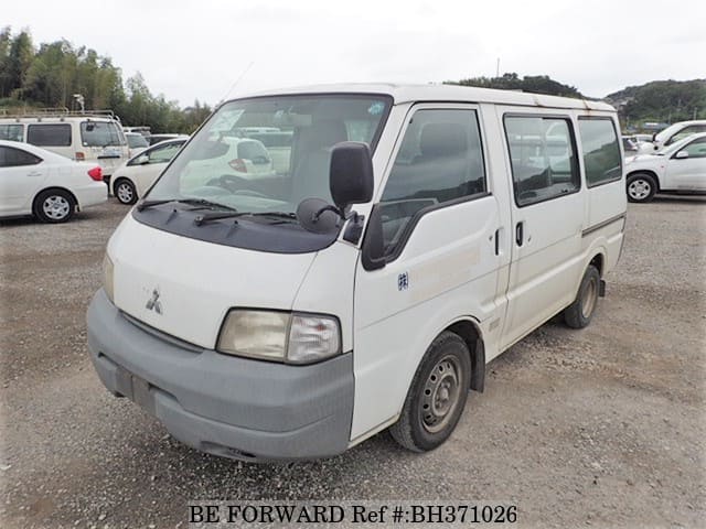 MITSUBISHI Delica Van