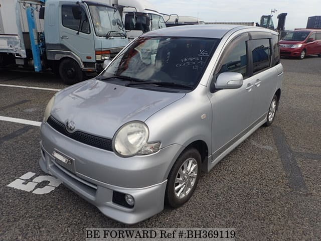 TOYOTA Sienta