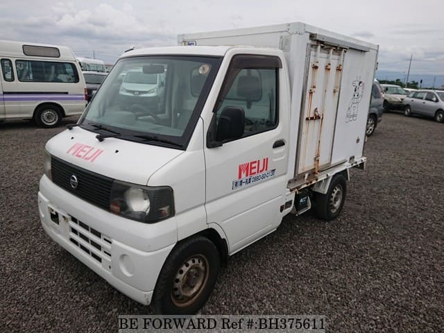 Nissan nt100 clipper