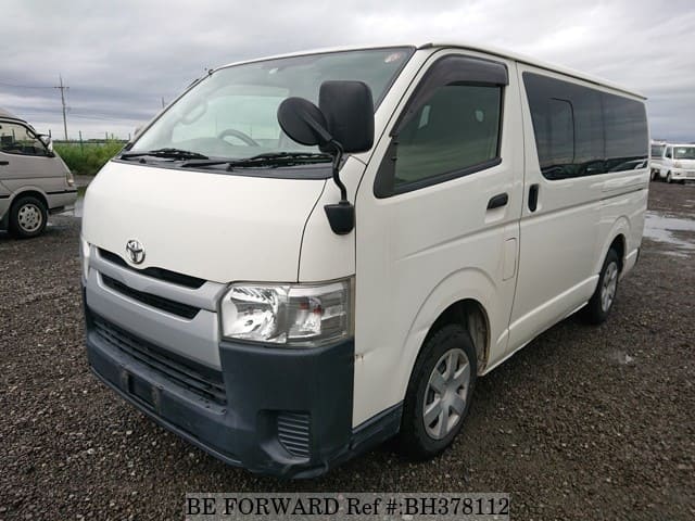 TOYOTA Hiace Van