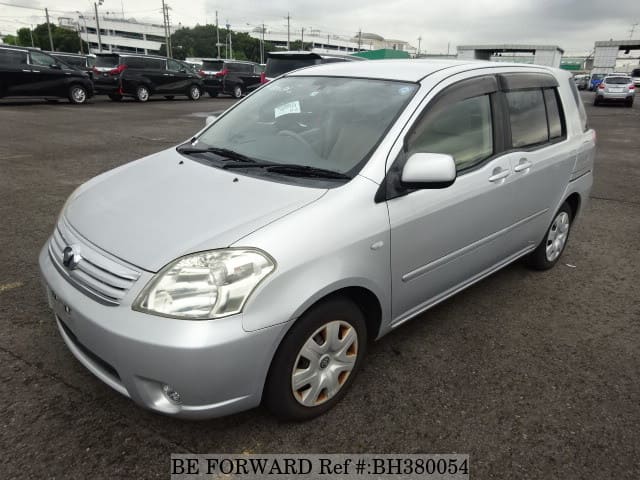 Toyota raum 2009